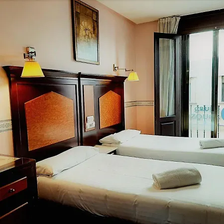 Sara By Gaiarooms ゲストハウス