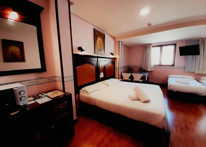 招待所 Sara By Gaiarooms 萨拉曼卡